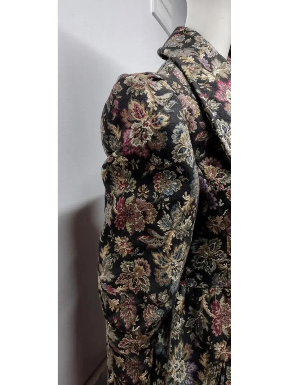 Vintage Tapestry Boho Coat Wide Collar Victorian Chic Lavender Burgundy S/ Med - Picture 8 of 16